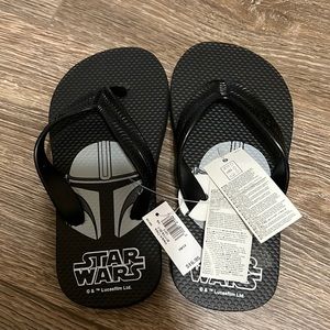 NWT Star Wars Black Flip Flops Size 10/11!